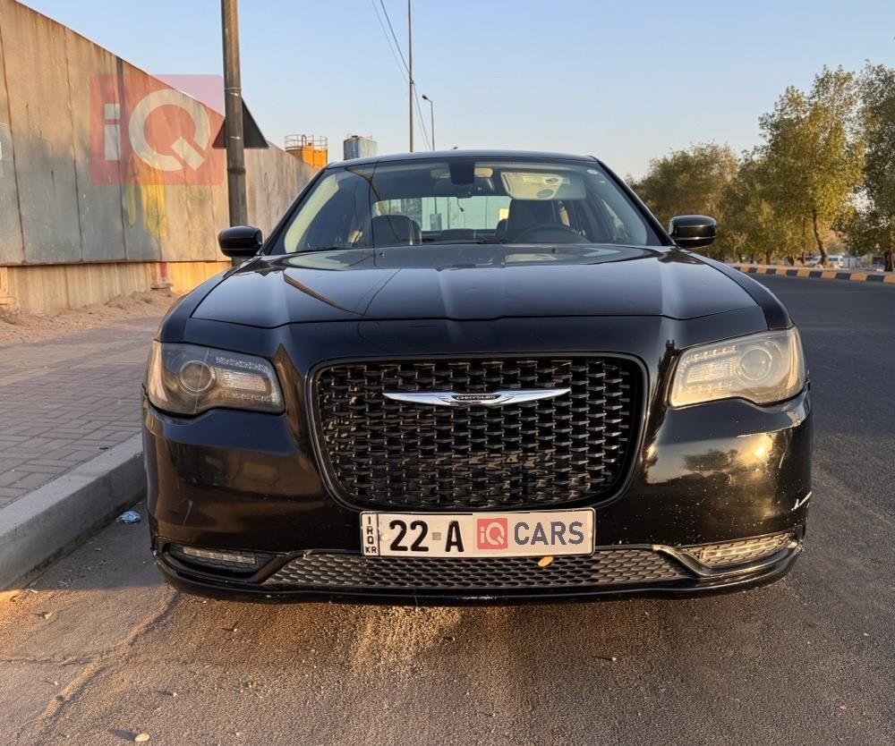 كرايسلر 300